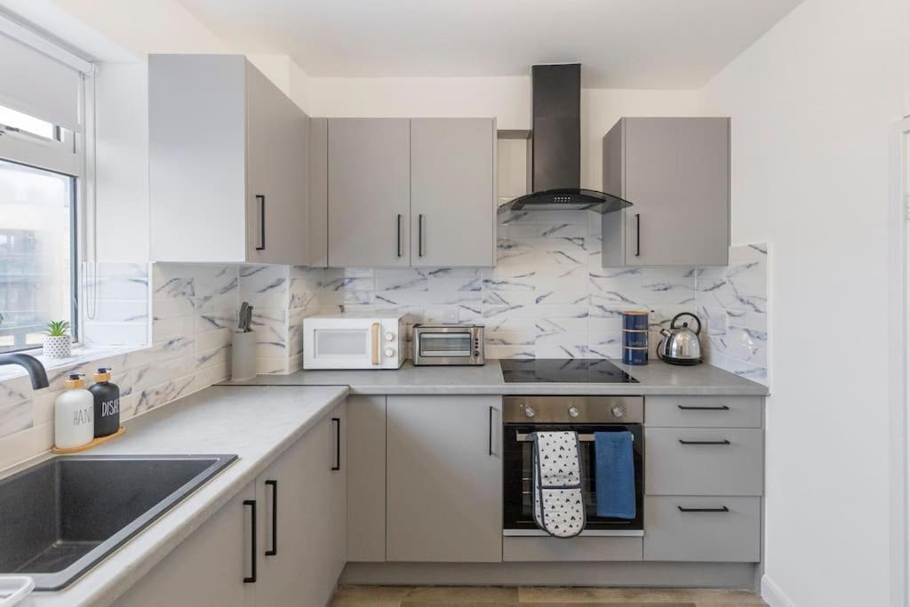 런던 Shard View 2Br Next Tower Bridge 아파트 외부 사진